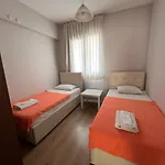 Apartament Deka Evleri