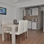 Apartament Deka Evleri