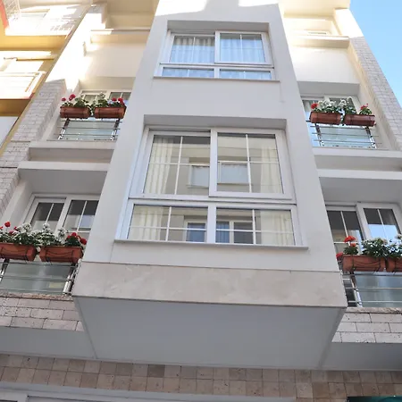 Apartment Deka Evleri