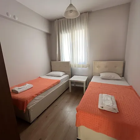 Deka Evleri