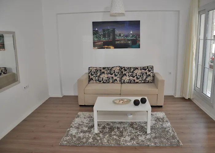 德卡艾维勒里酒店 *