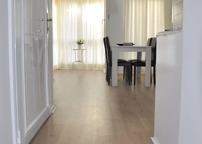 Apartment Deka Evleri *
