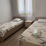 Deka Evleri Apartament