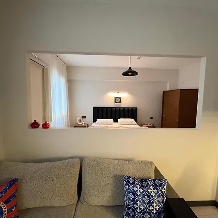 アパート Deka Evleri *