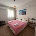 Deka Evleri